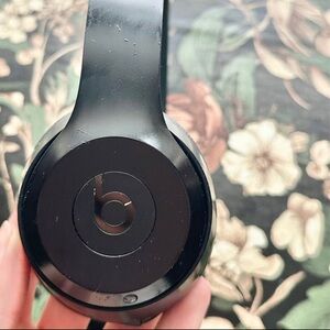 Black Beats Solo3 Headphones